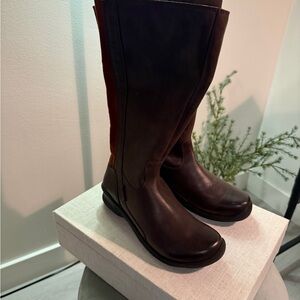 Keen Leather tall boot Bern Baby elastic calf comfort everyday adventure boot 7